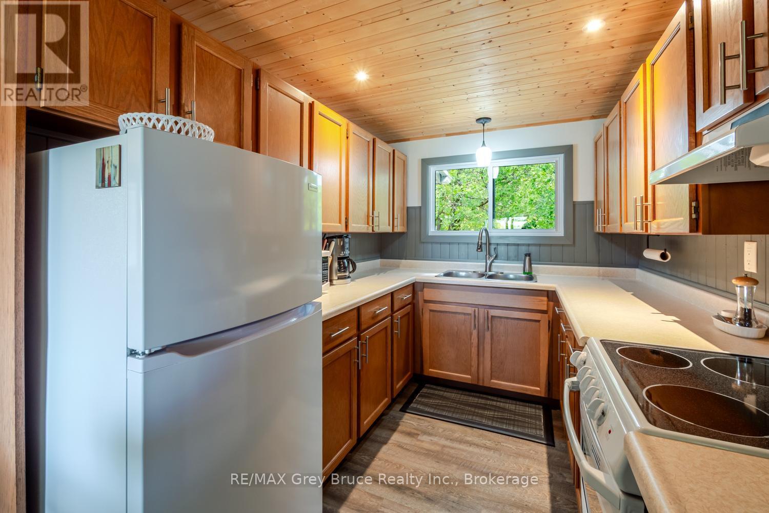 188 Bay Street, South Bruce Peninsula, Ontario  N0H 2T0 - Photo 22 - X13145546