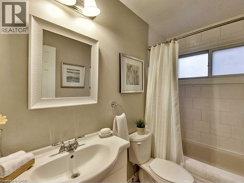 96 Manning Avenue, Hamilton, Ontario  L9A 3E9 - Photo 11 - 40831403
