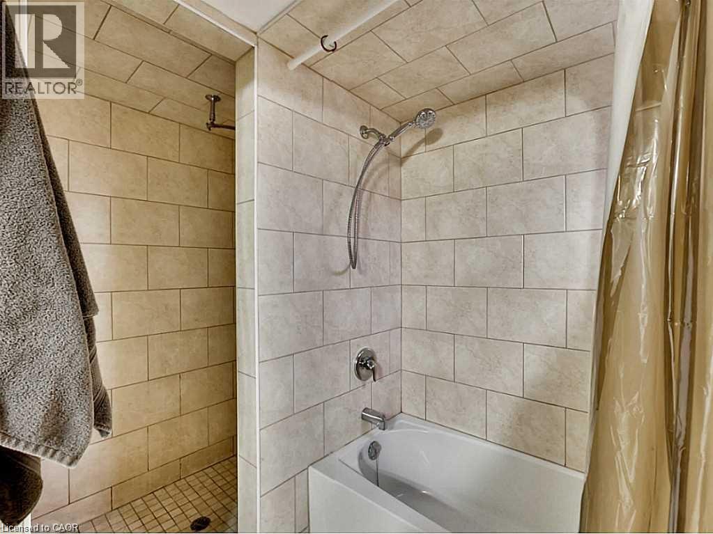 96 Manning Avenue, Hamilton, Ontario  L9A 3E9 - Photo 23 - 40831403