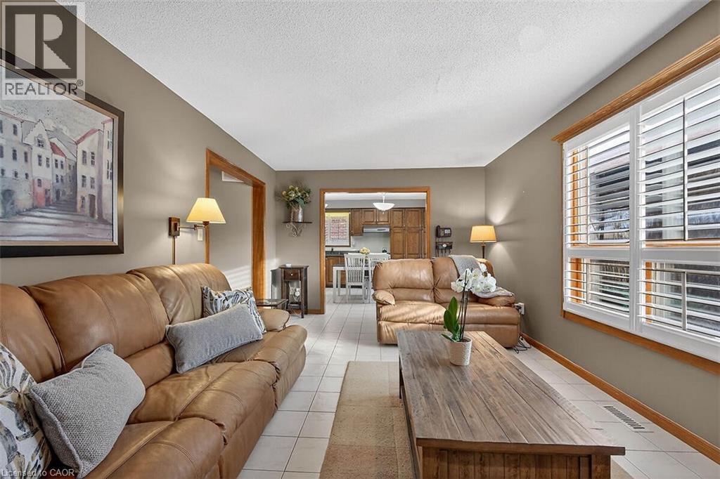 15 Gabriele Court, Hamilton, Ontario  L8G 5C4 - Photo 10 - 40830853