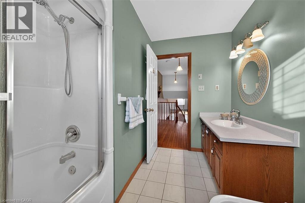 15 Gabriele Court, Hamilton, Ontario  L8G 5C4 - Photo 22 - 40830853