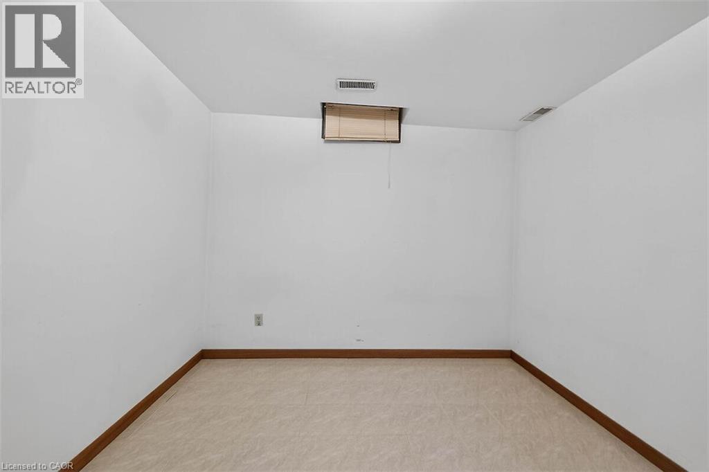 15 Gabriele Court, Hamilton, Ontario  L8G 5C4 - Photo 30 - 40830853