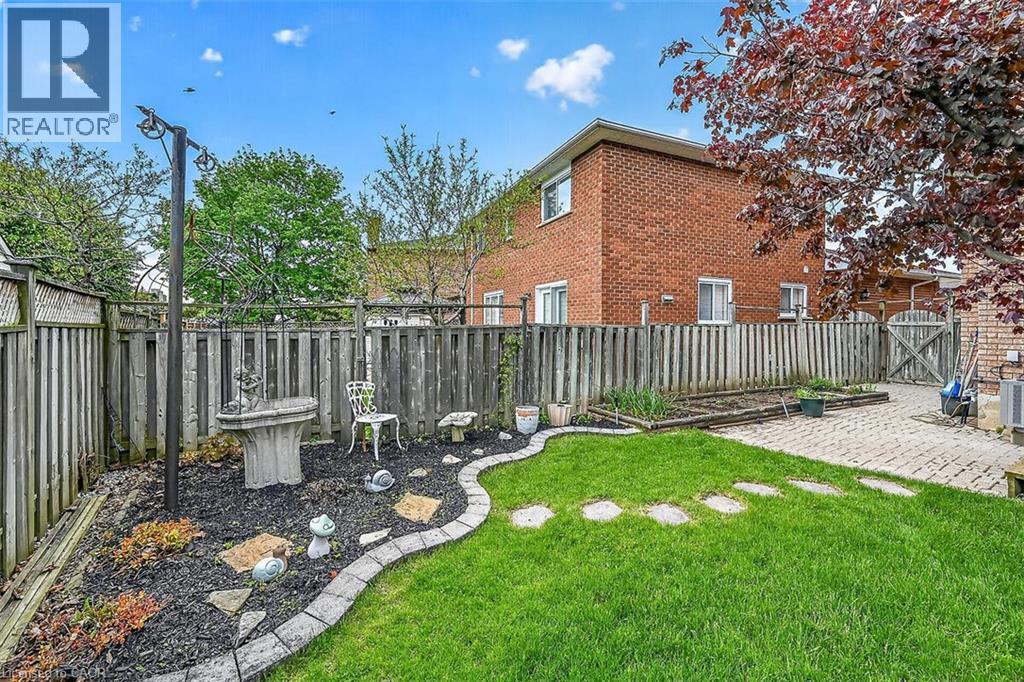 15 Gabriele Court, Hamilton, Ontario  L8G 5C4 - Photo 38 - 40830853
