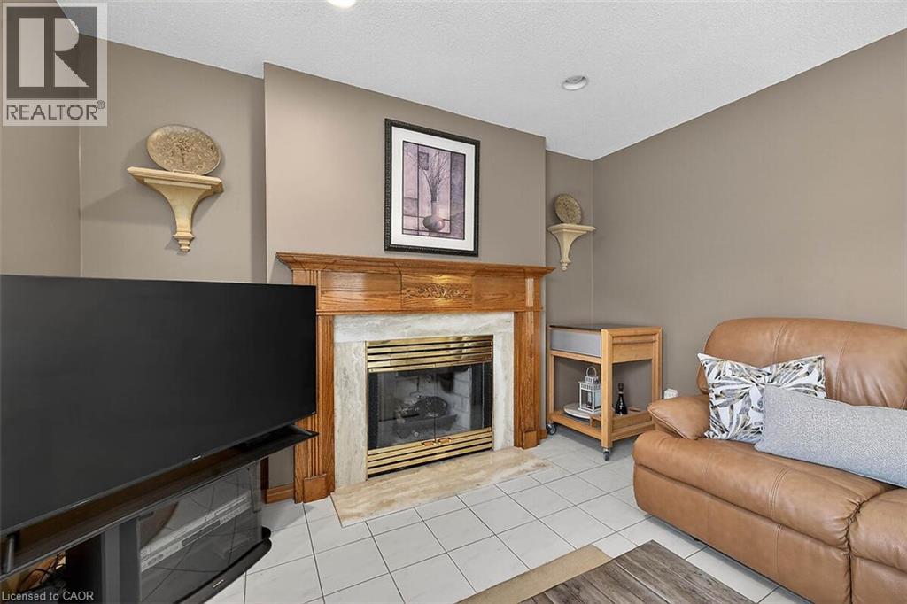 15 Gabriele Court, Hamilton, Ontario  L8G 5C4 - Photo 9 - 40830853