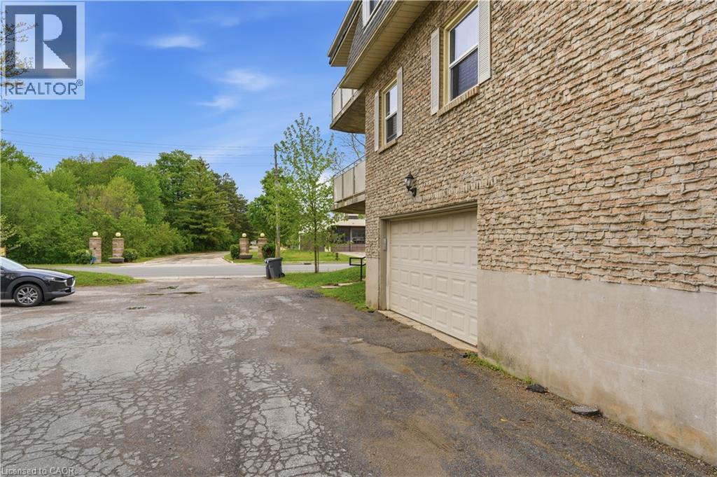 91 Westmount Road Unit# 3, Waterloo, Ontario  N2L 5G5 - Photo 3 - 40828903