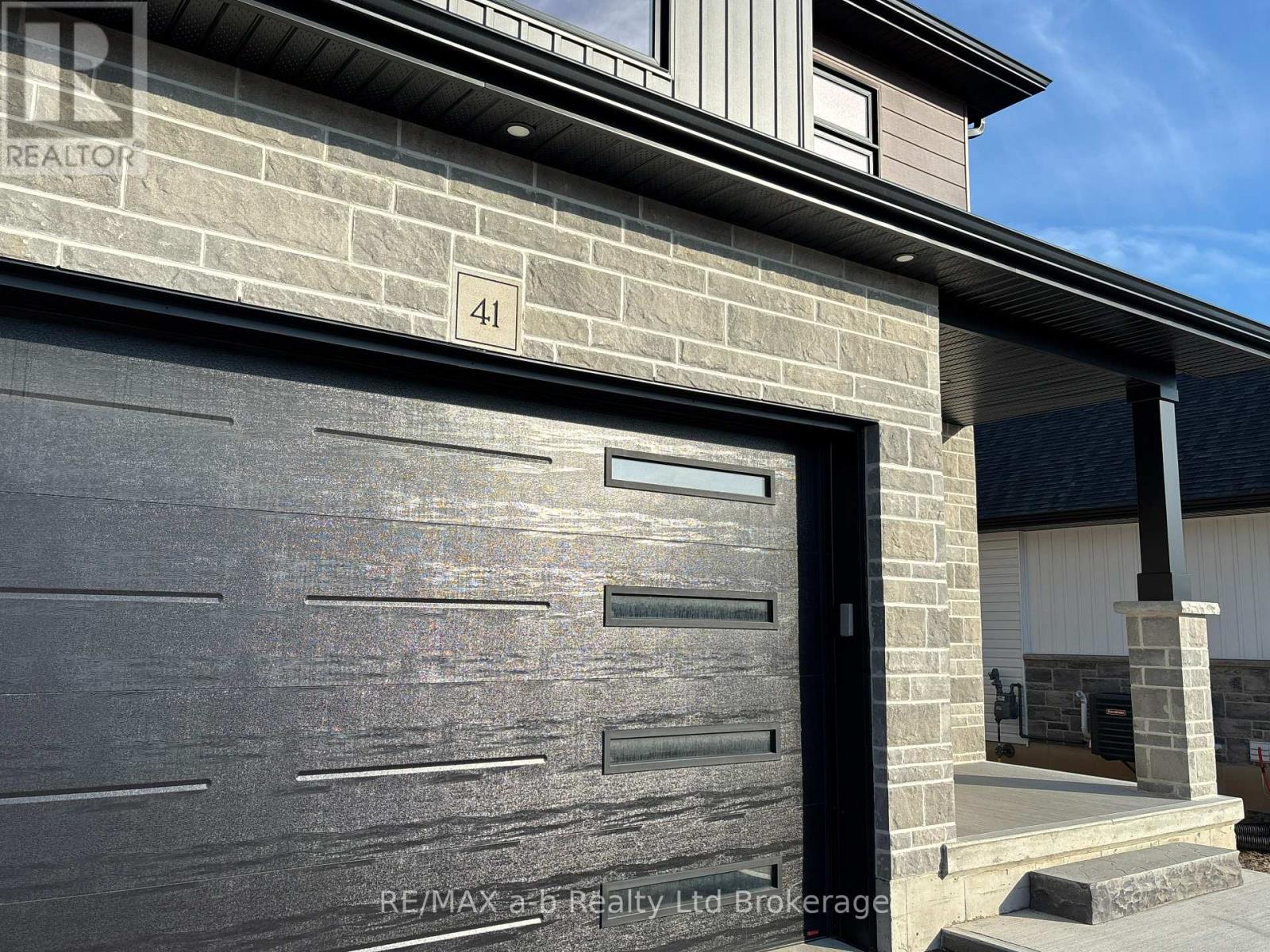 41 Cash Crescent, Ingersoll, Ontario  N5C 0E2 - Photo 3 - X13145784