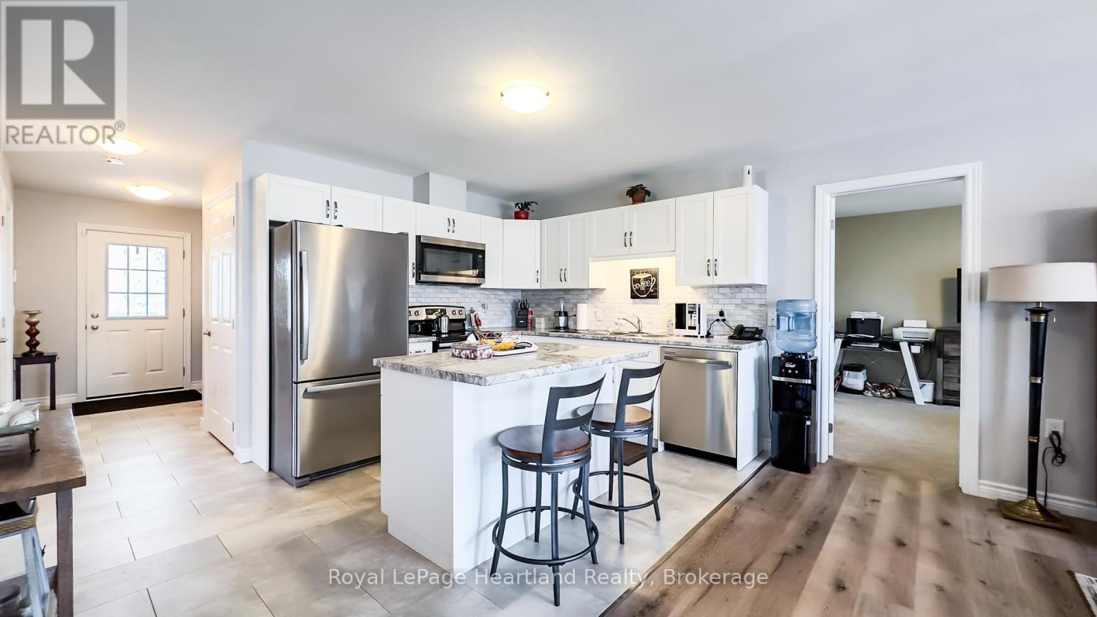 94 Lake Breeze Drive, Ashfield-Colborne-Wawanosh, Ontario  N7A 0B9 - Photo 18 - X13145692