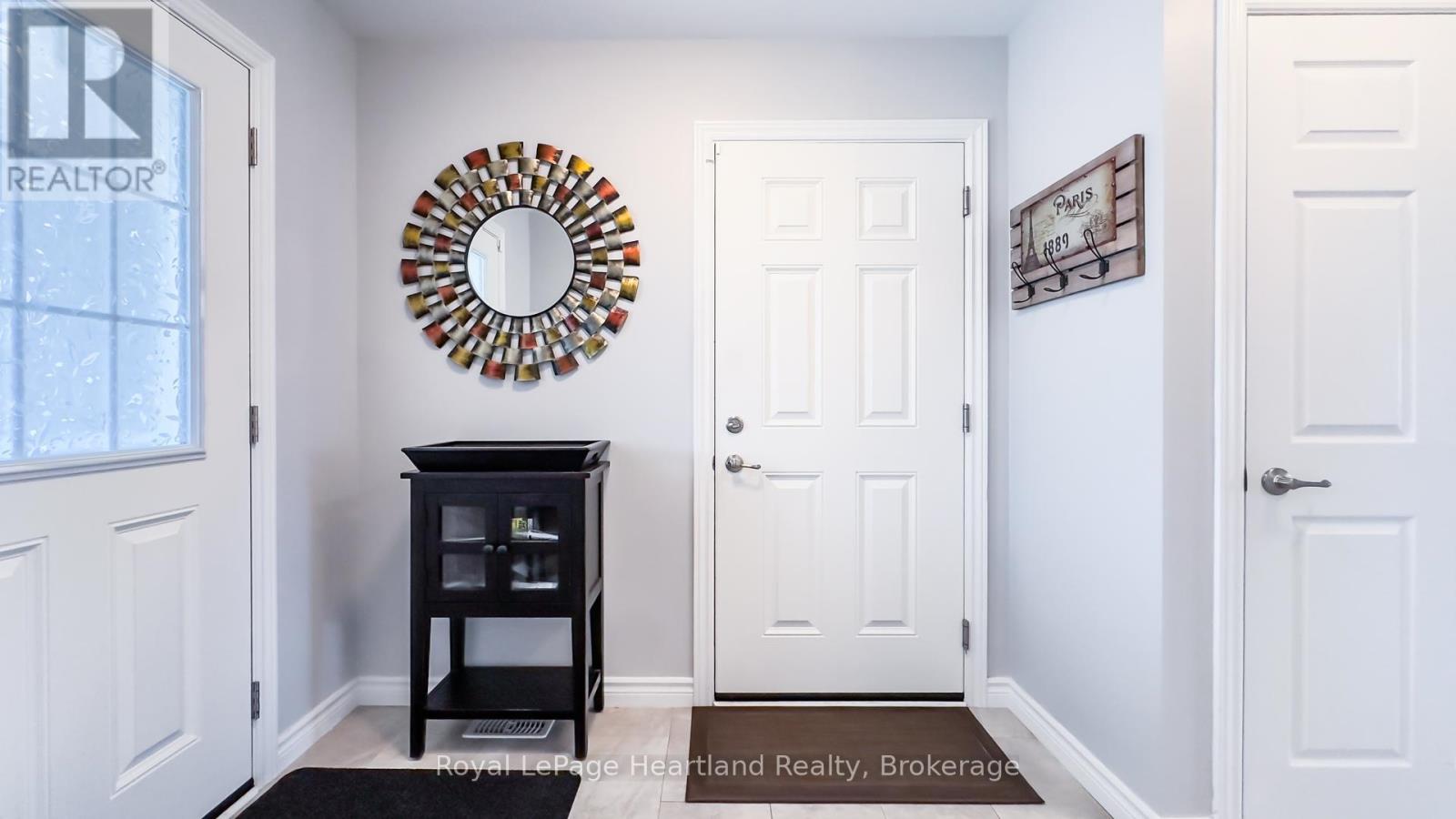 94 Lake Breeze Drive, Ashfield-Colborne-Wawanosh, Ontario  N7A 0B9 - Photo 4 - X13145692