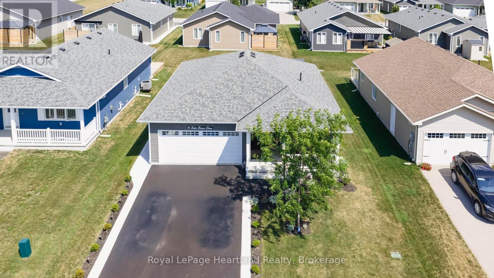 94 Lake Breeze Drive, Ashfield-Colborne-Wawanosh, Ontario  N7A 0B9 - Photo 41 - X13145692