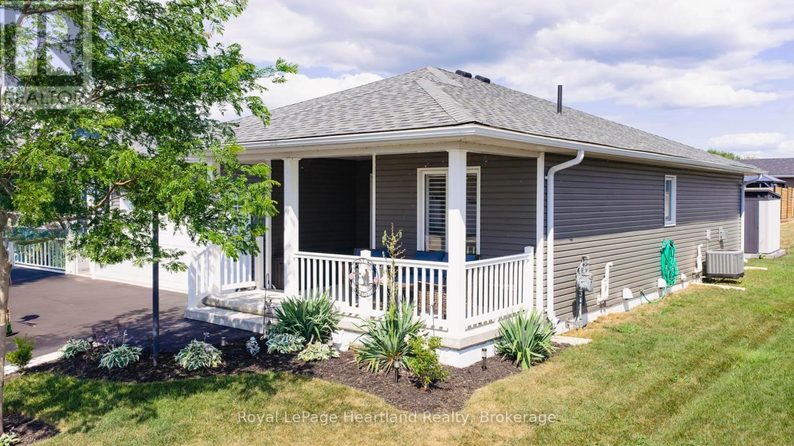 94 Lake Breeze Drive, Ashfield-Colborne-Wawanosh, Ontario  N7A 0B9 - Photo 48 - X13145692