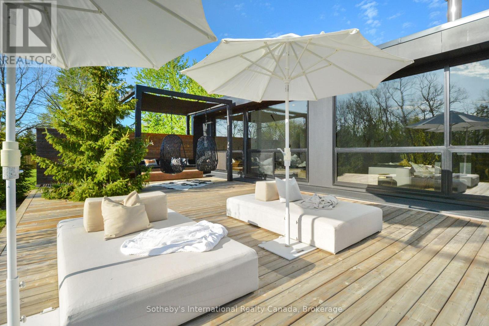 10 Eureka Street, Lambton Shores, Ontario  M0N 1J0 - Photo 30 - X13146644