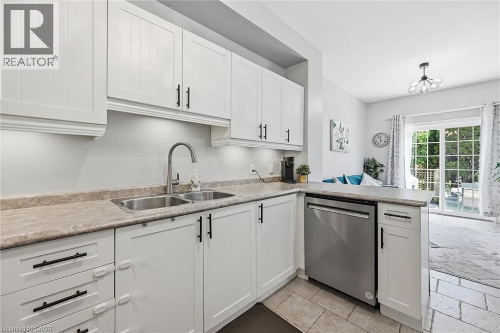 1085 Harrogate Drive Unit# 35, Ancaster, Ontario  L9K 1R2 - Photo 19 - 40831498