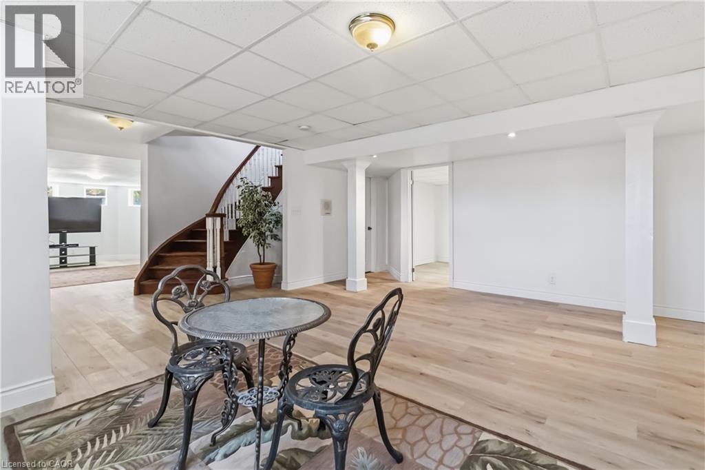 1401 Tamworth Court, Burlington, Ontario  L7P 4V3 - Photo 42 - 40830922