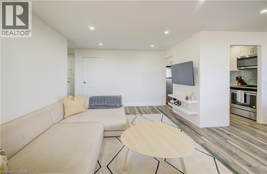 3590 Kaneff Crescent Unit# 2013, Mississauga, Ontario  L5A 3X3 - Photo 14 - 40831168