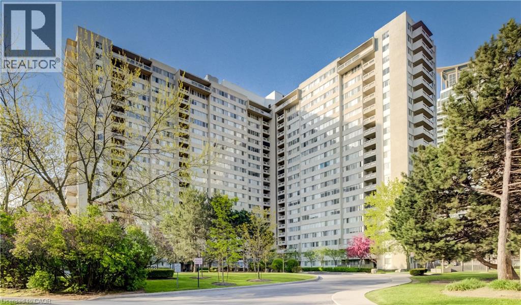 3590 Kaneff Crescent Unit# 2013, Mississauga, Ontario  L5A 3X3 - Photo 4 - 40831168