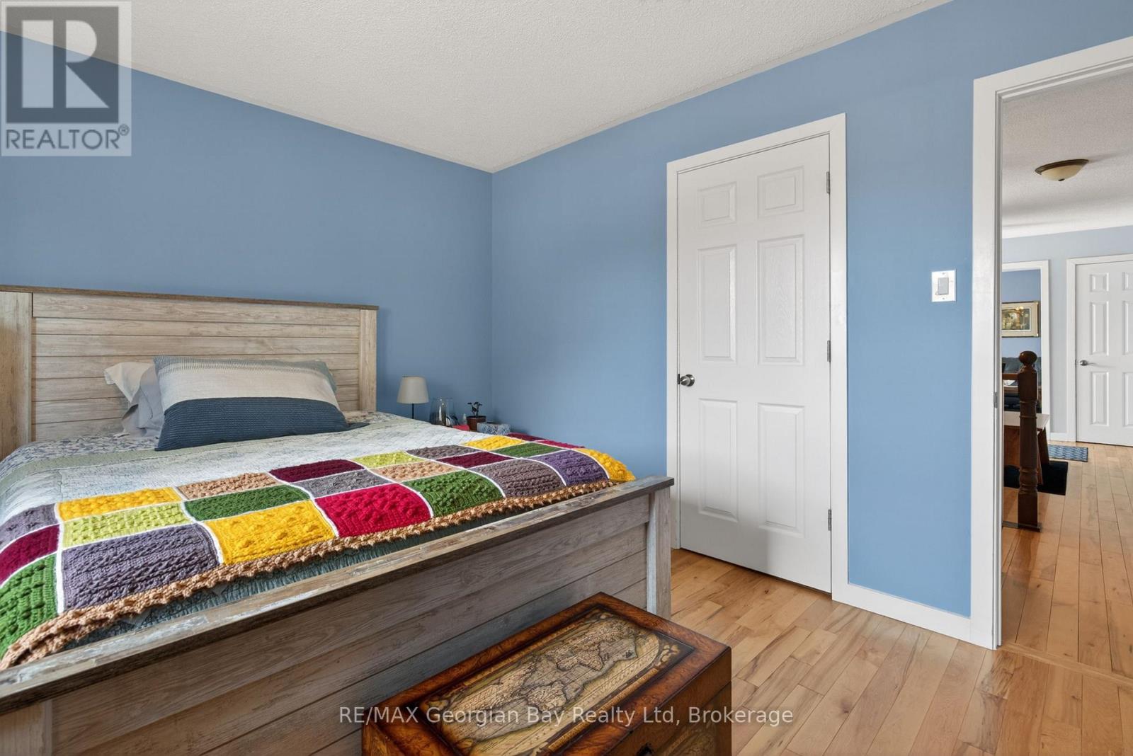 100 Peel Street, Penetanguishene, Ontario  L9M 1C3 - Photo 25 - S13148858