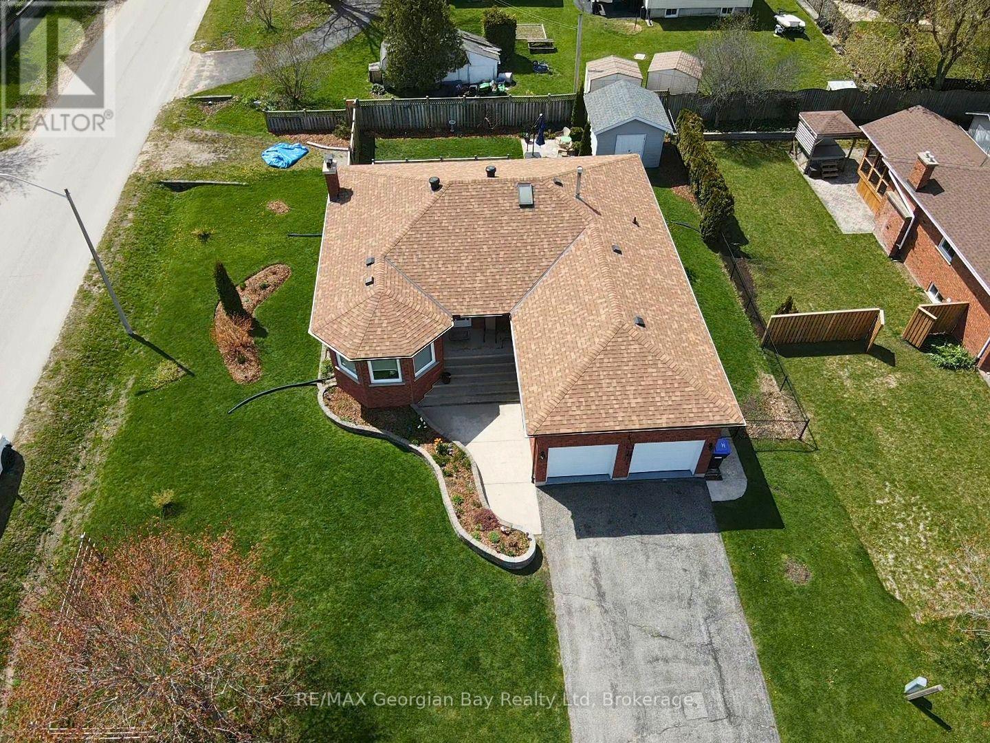 100 Peel Street, Penetanguishene, Ontario  L9M 1C3 - Photo 38 - S13148858