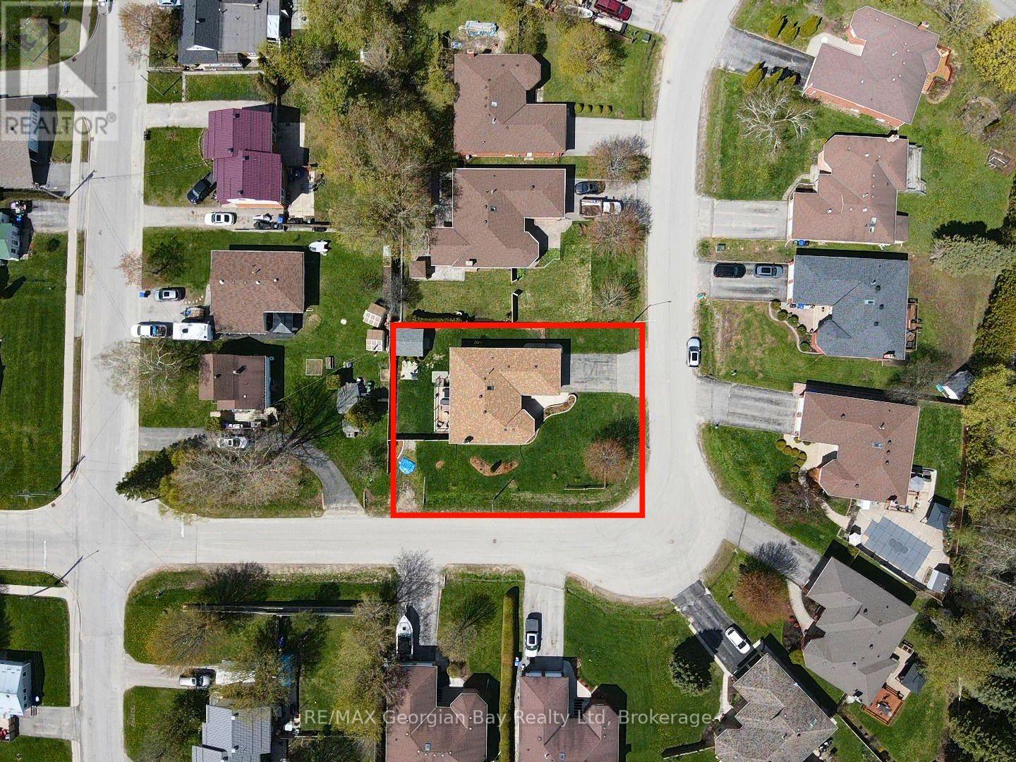100 Peel Street, Penetanguishene, Ontario  L9M 1C3 - Photo 39 - S13148858