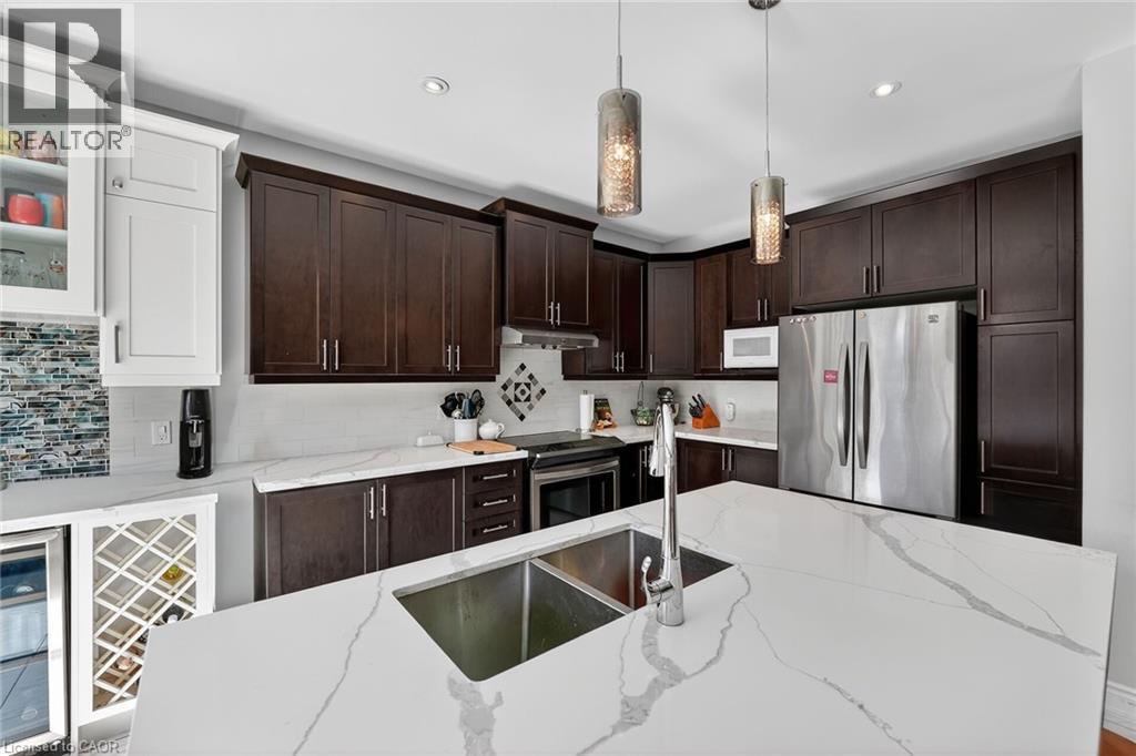 82 Chaumont Drive, Stoney Creek, Ontario  L8J 0J8 - Photo 10 - 40831607