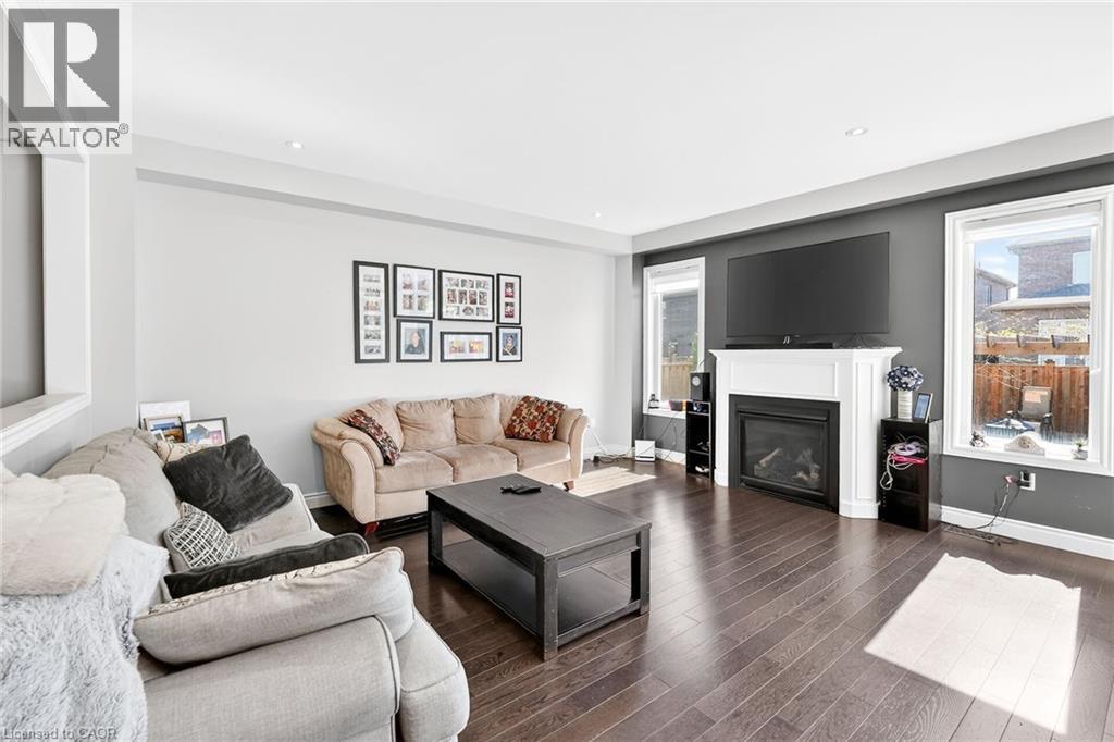 82 Chaumont Drive, Stoney Creek, Ontario  L8J 0J8 - Photo 13 - 40831607