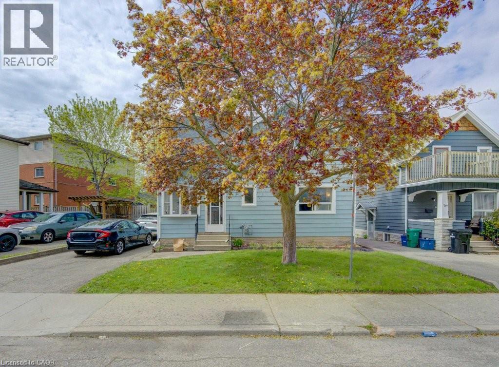 8 Marshall Street, Waterloo, Ontario  N2J 2T2 - Photo 2 - 40831812