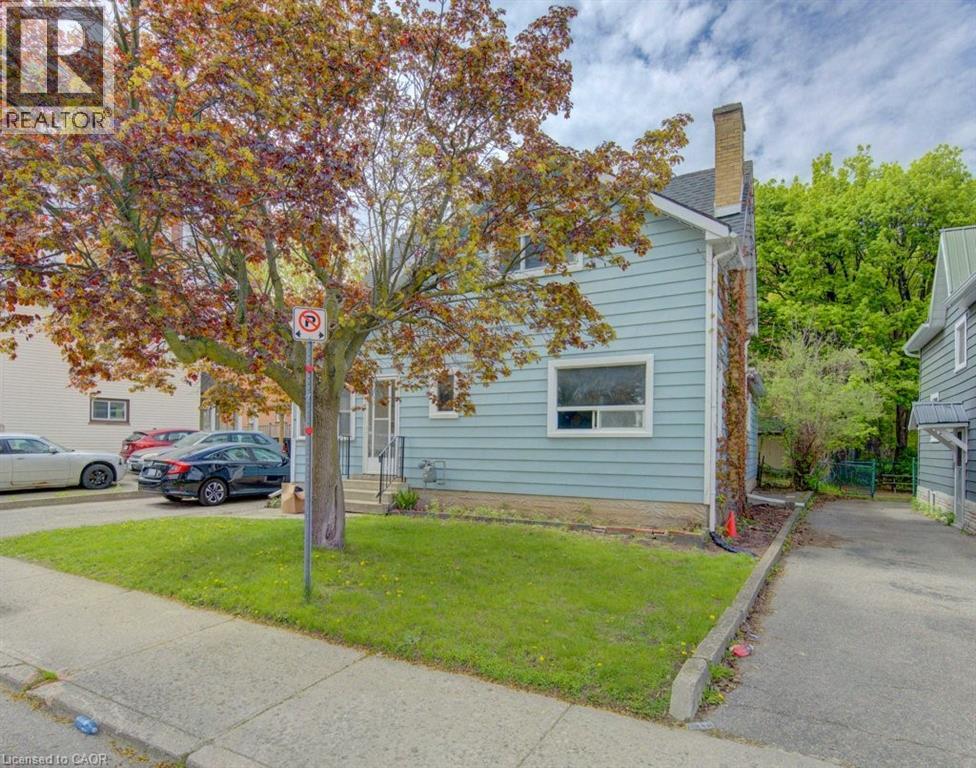 8 Marshall Street, Waterloo, Ontario  N2J 2T2 - Photo 3 - 40831812