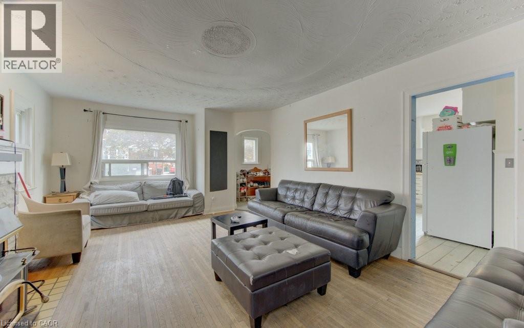 8 Marshall Street, Waterloo, Ontario  N2J 2T2 - Photo 9 - 40831812
