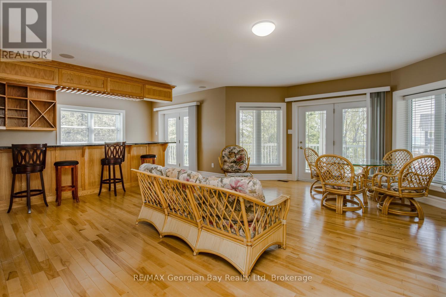 1107 Tiny Beaches Road S, Tiny, Ontario  L0L 2T0 - Photo 21 - S13149262