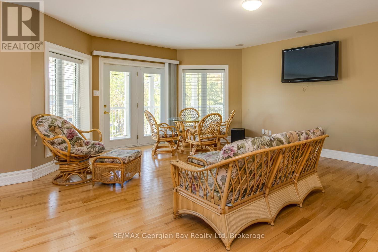 1107 Tiny Beaches Road S, Tiny, Ontario  L0L 2T0 - Photo 23 - S13149262