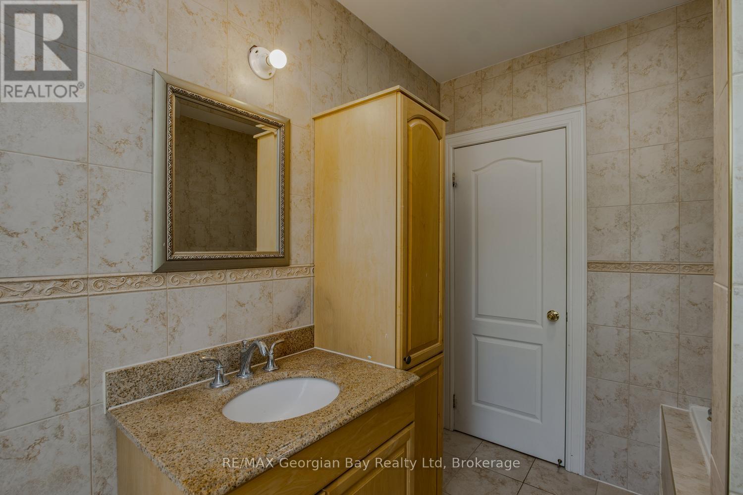 1107 Tiny Beaches Road S, Tiny, Ontario  L0L 2T0 - Photo 28 - S13149262
