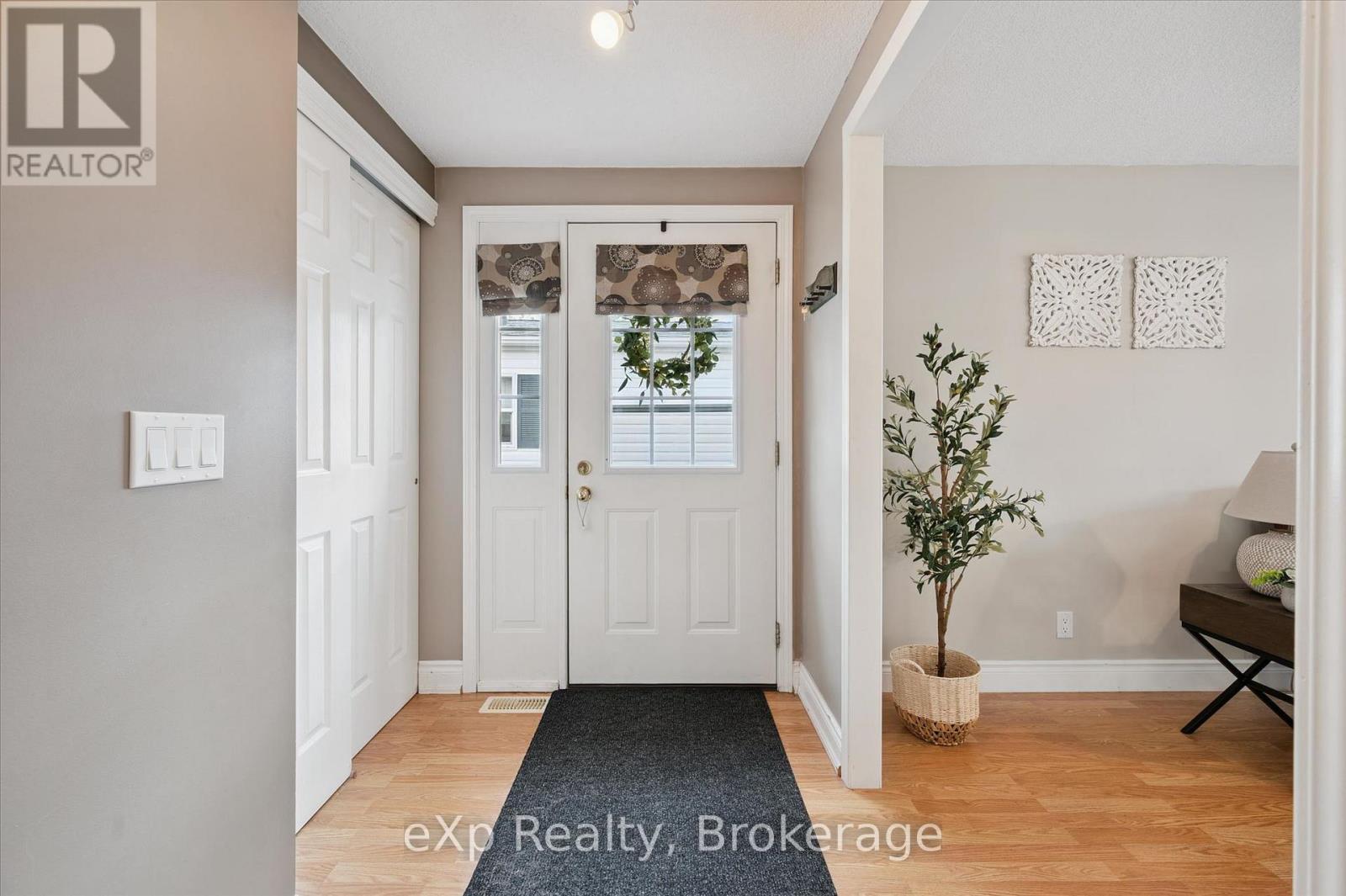 18 Jasper Heights Private, Puslinch, Ontario  N0B 2C0 - Photo 8 - X13150298