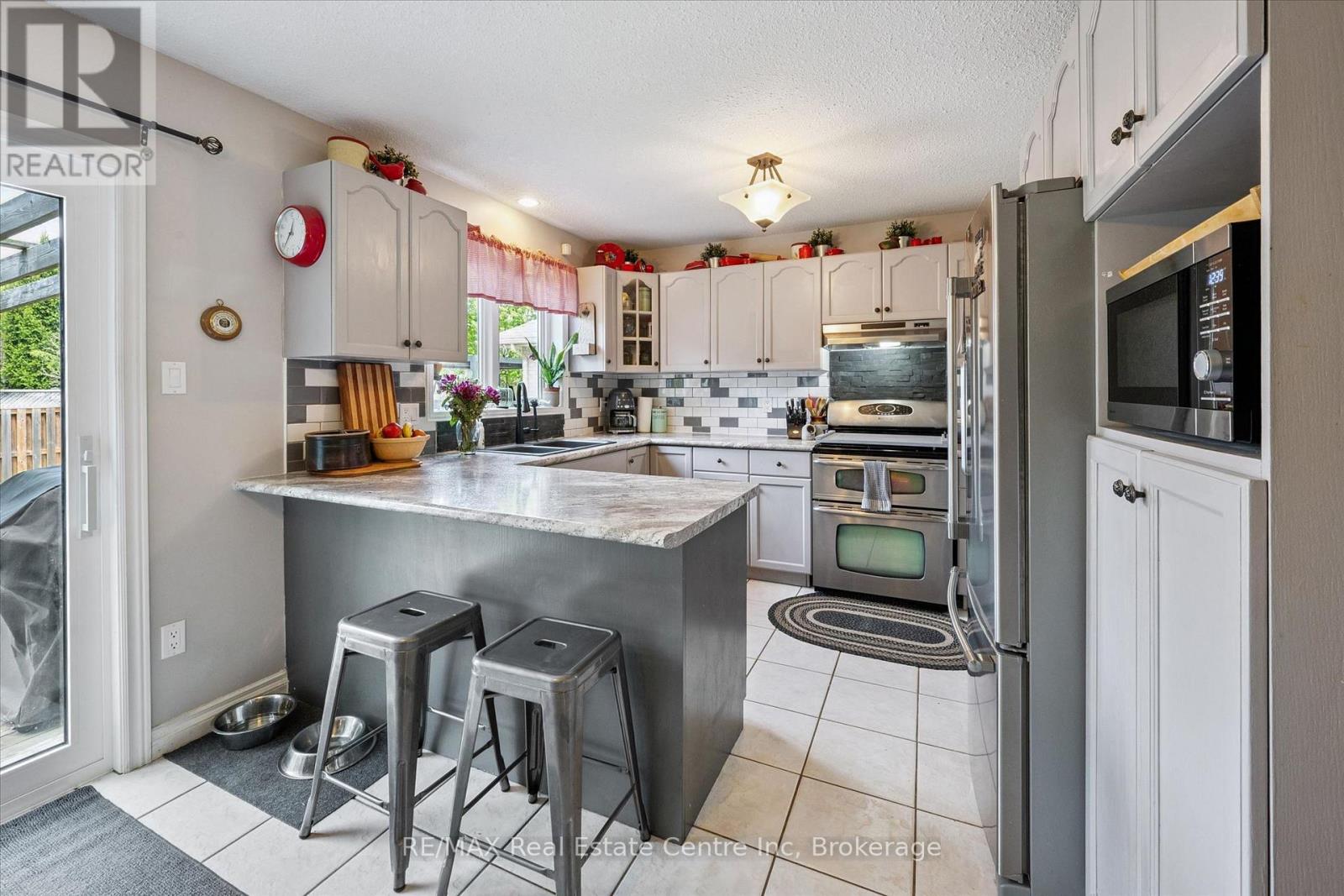 332 Daniel Crescent, Centre Wellington, Ontario  N0B 1S0 - Photo 16 - X13150484