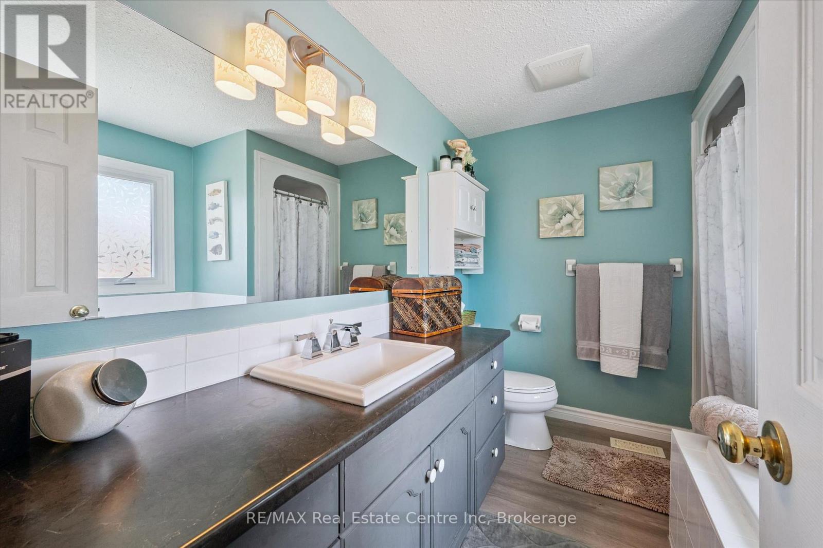 332 Daniel Crescent, Centre Wellington, Ontario  N0B 1S0 - Photo 25 - X13150484