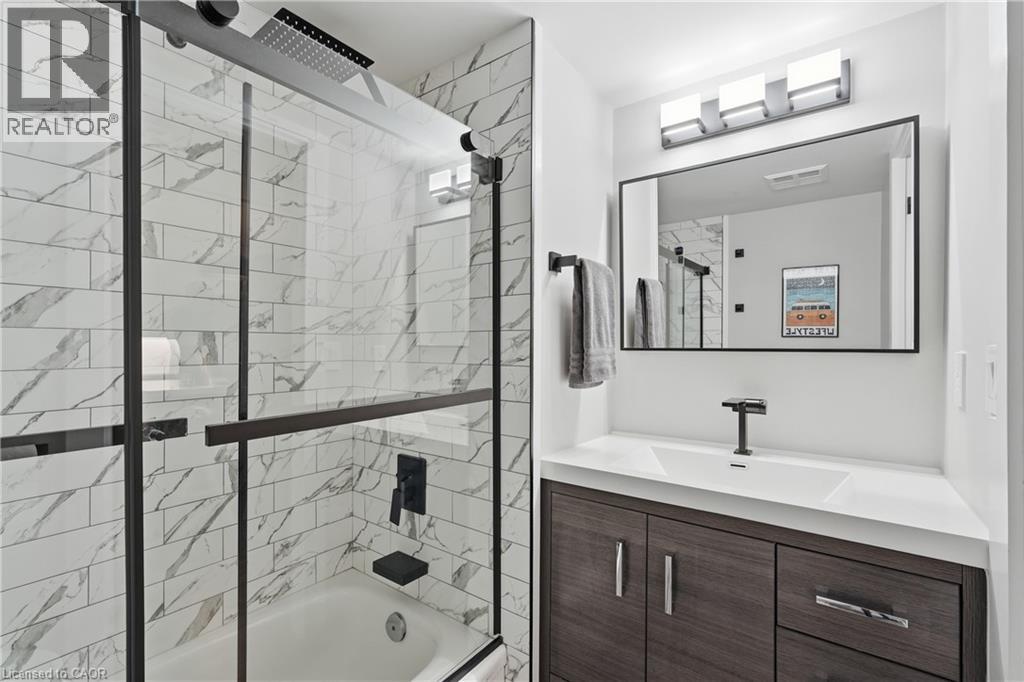 1270 Maple Crossing Boulevard Unit# 208, Burlington, Ontario  L7S 2J3 - Photo 15 - 40831718