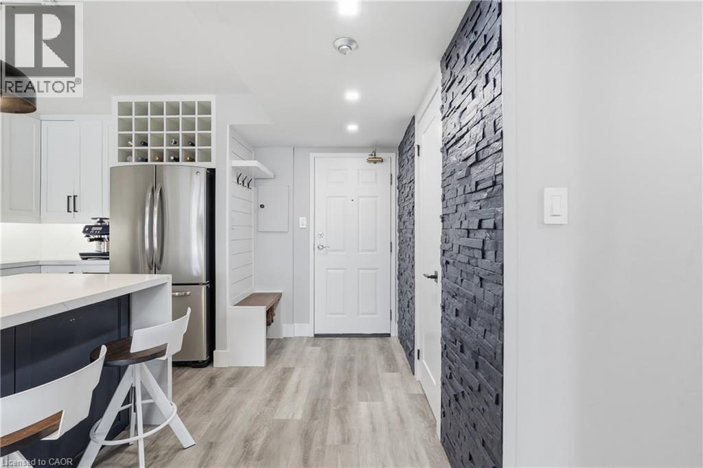 1270 Maple Crossing Boulevard Unit# 208, Burlington, Ontario  L7S 2J3 - Photo 5 - 40831718