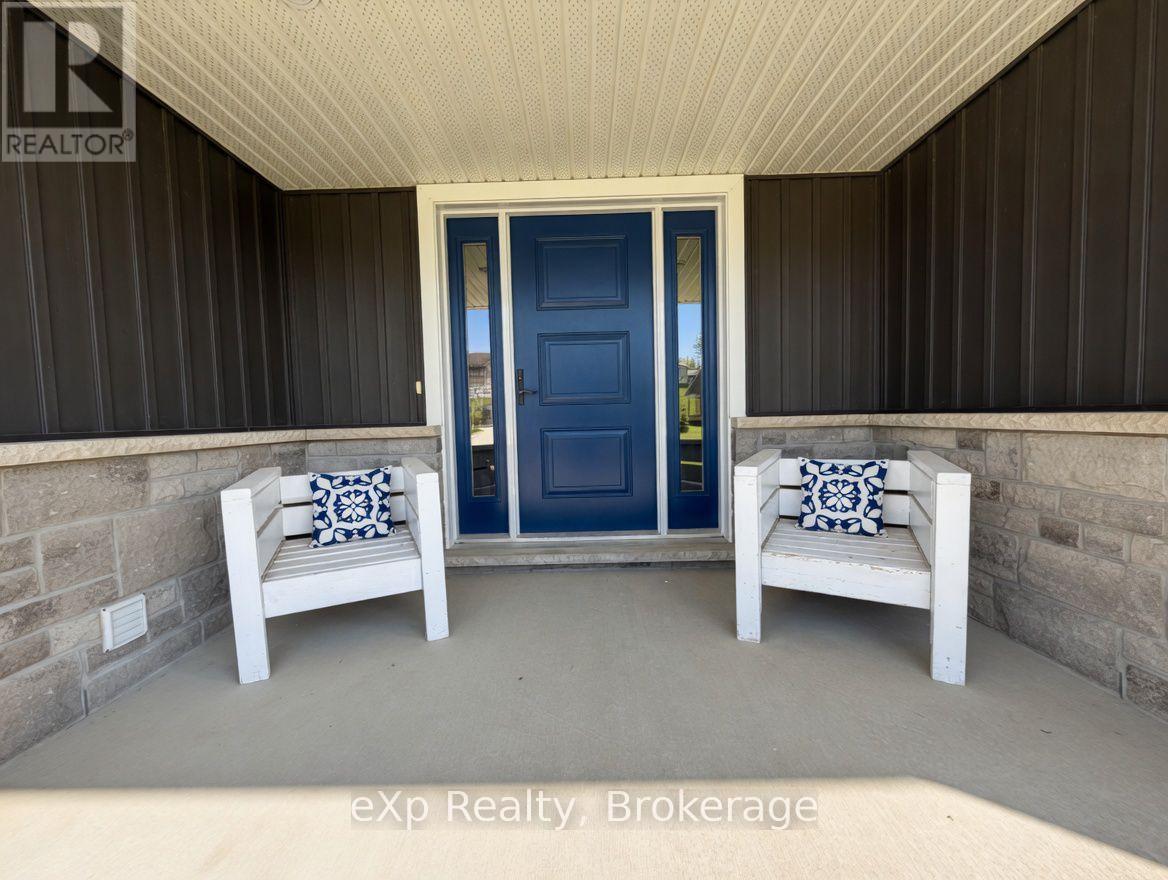 11 Noeckerville Hill Drive, South Bruce, Ontario  N0G 2J0 - Photo 2 - X13151152