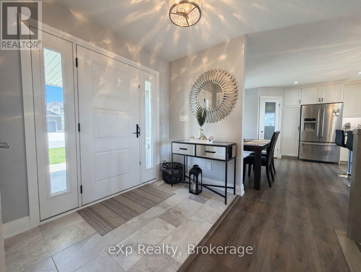 11 Noeckerville Hill Drive, South Bruce, Ontario  N0G 2J0 - Photo 4 - X13151152