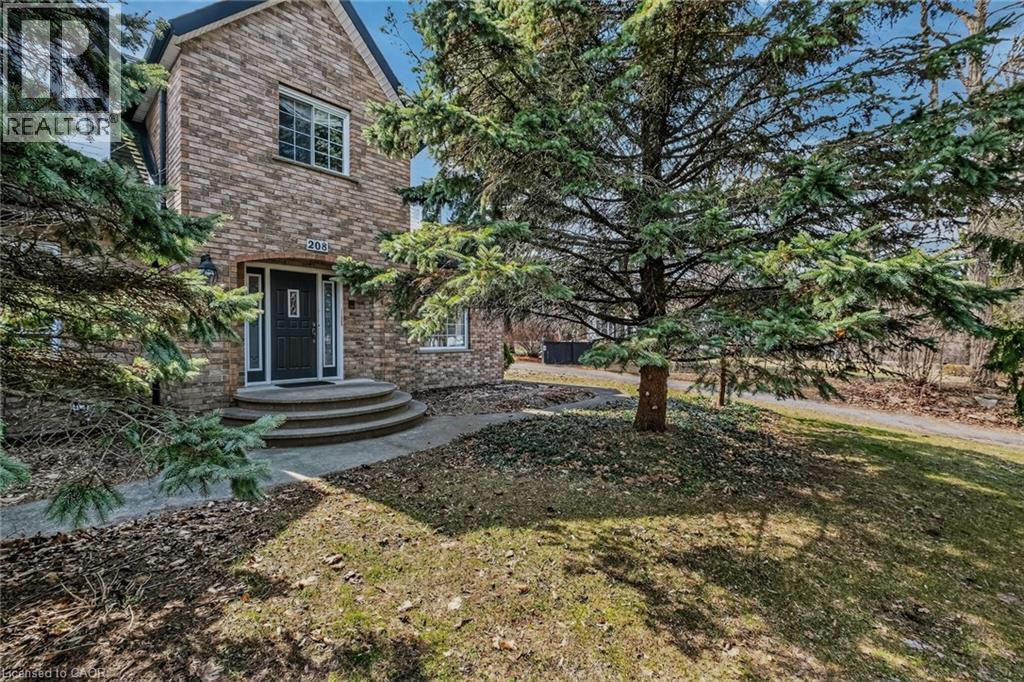 208 Victoria Street, Simcoe, Ontario  N3Y 4K2 - Photo 2 - 40831655