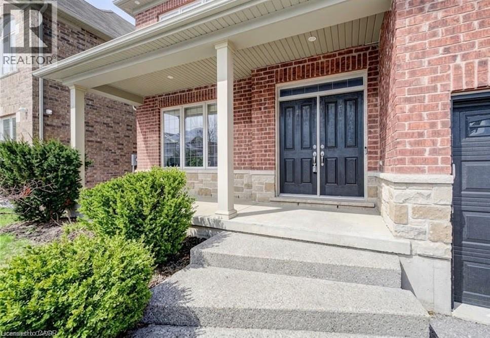 268 Evens Pond Crescent, Kitchener, Ontario  N2R 0B8 - Photo 4 - 40832002