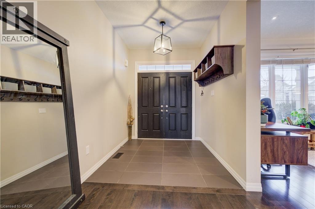268 Evens Pond Crescent, Kitchener, Ontario  N2R 0B8 - Photo 5 - 40832002