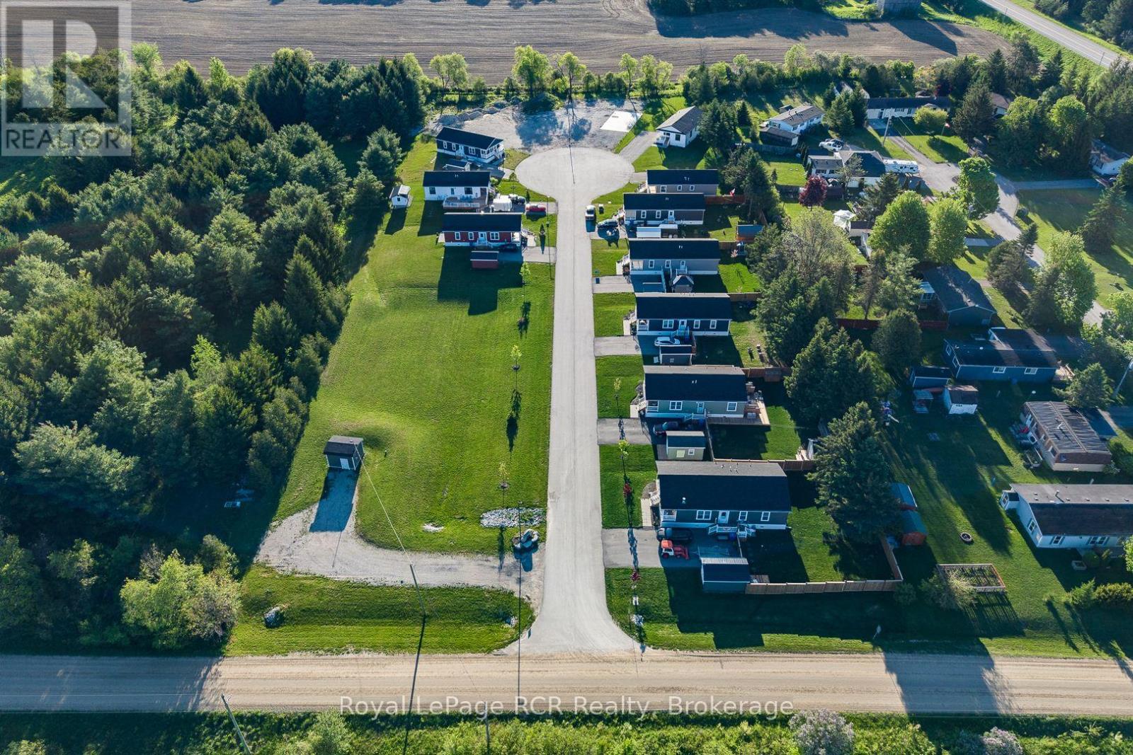 210 Spruce Drive, West Grey, Ontario  N4N 3B8 - Photo 3 - X13151600