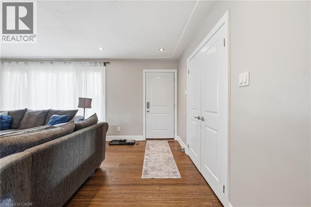 168 Nugent Drive, Hamilton, Ontario  L8H 2N4 - Photo 4 - 40831989