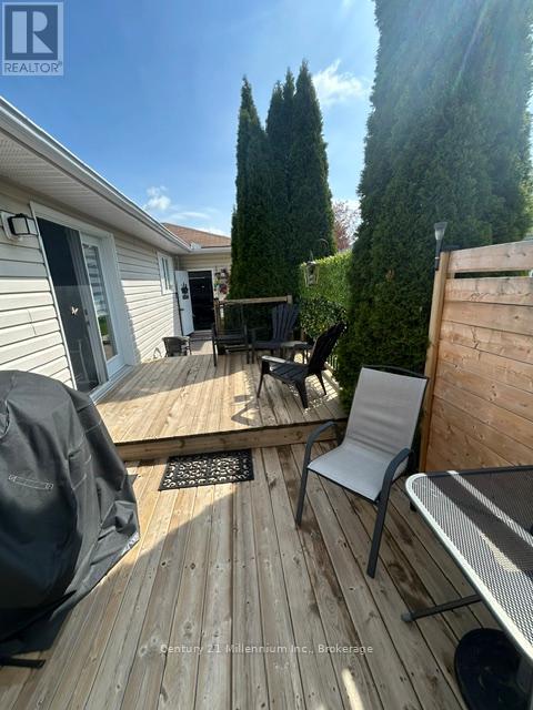 8 Kentucky Avenue, Wasaga Beach, Ontario  L9Z 3A8 - Photo 2 - S13152030