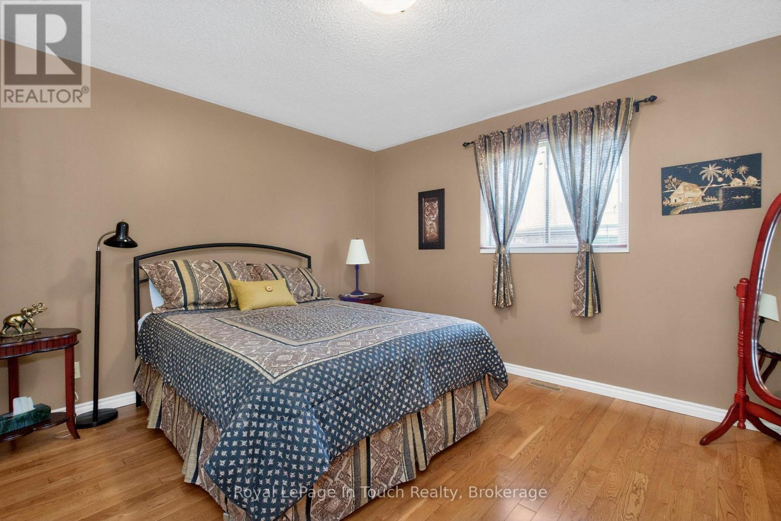 101 Peel Street, Penetanguishene, Ontario  L9M 1C3 - Photo 15 - S13152392
