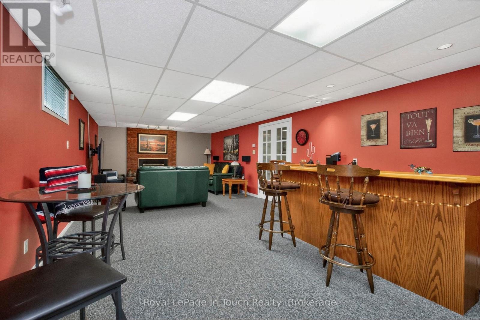 101 Peel Street, Penetanguishene, Ontario  L9M 1C3 - Photo 31 - S13152392