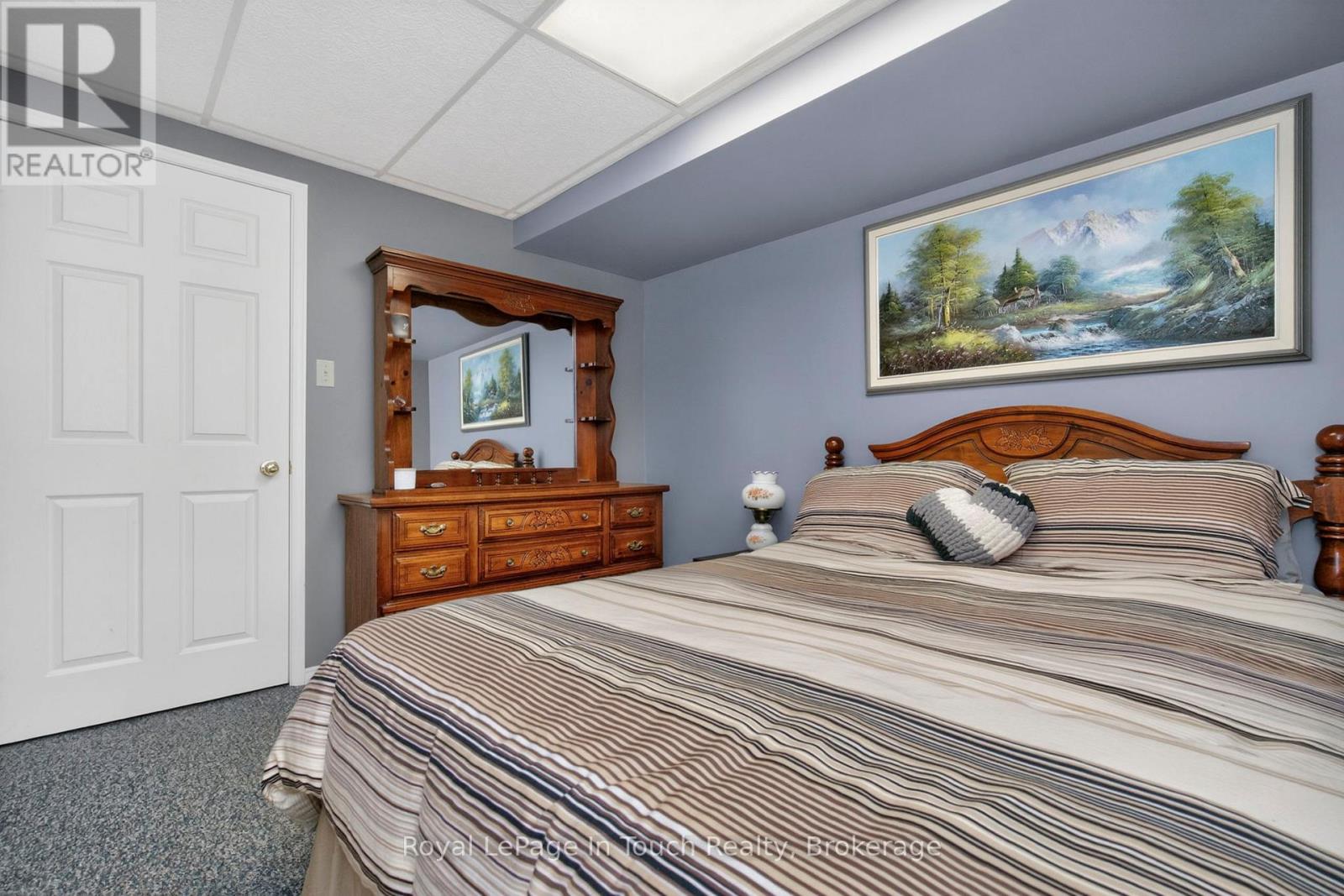 101 Peel Street, Penetanguishene, Ontario  L9M 1C3 - Photo 36 - S13152392