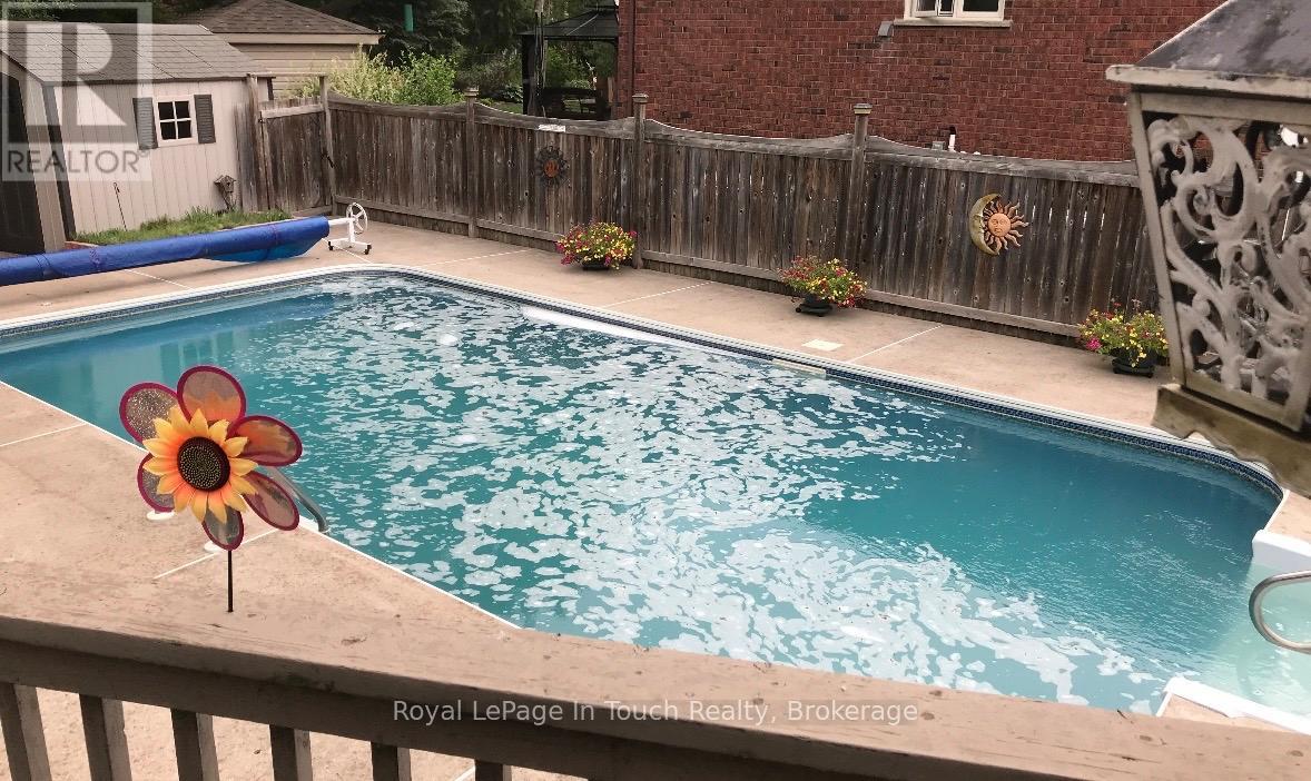101 Peel Street, Penetanguishene, Ontario  L9M 1C3 - Photo 42 - S13152392