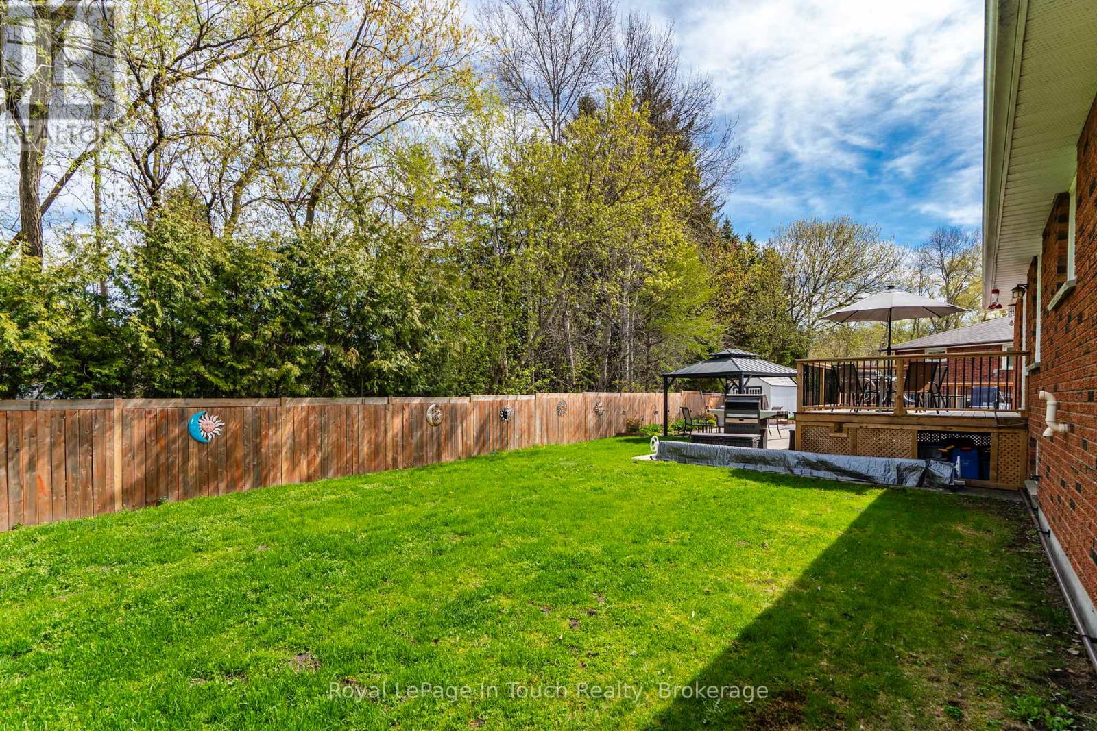 101 Peel Street, Penetanguishene, Ontario  L9M 1C3 - Photo 46 - S13152392
