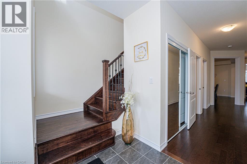 22 Oaktree Drive, Caledonia, Ontario  N3W 0E6 - Photo 21 - 40831251