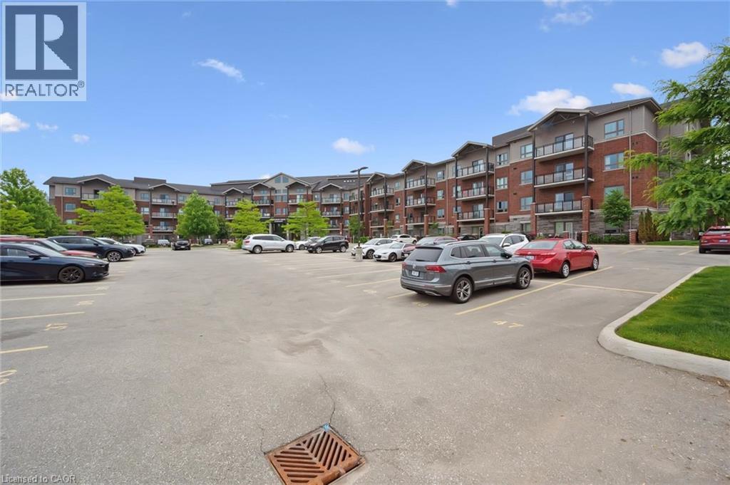 35 Kingsbury Square Unit# 214, Guelph, Ontario  N1L 0J4 - Photo 2 - 40832088